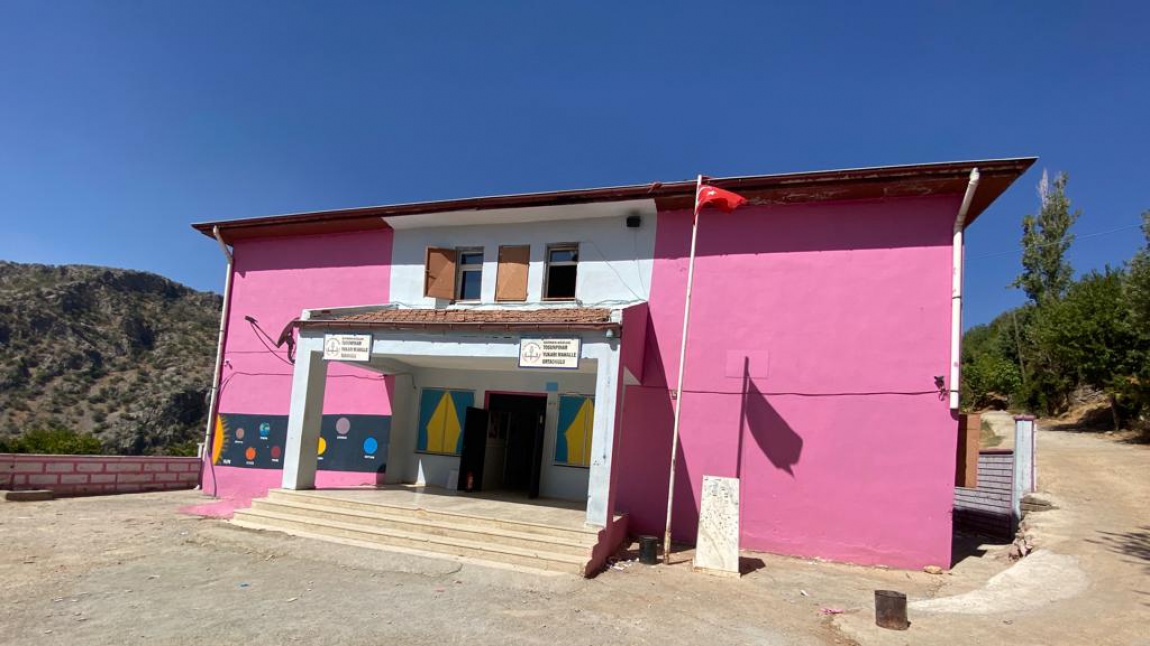 Tosunpınar Yukarı Mahalle İlkokulu Fotoğrafı